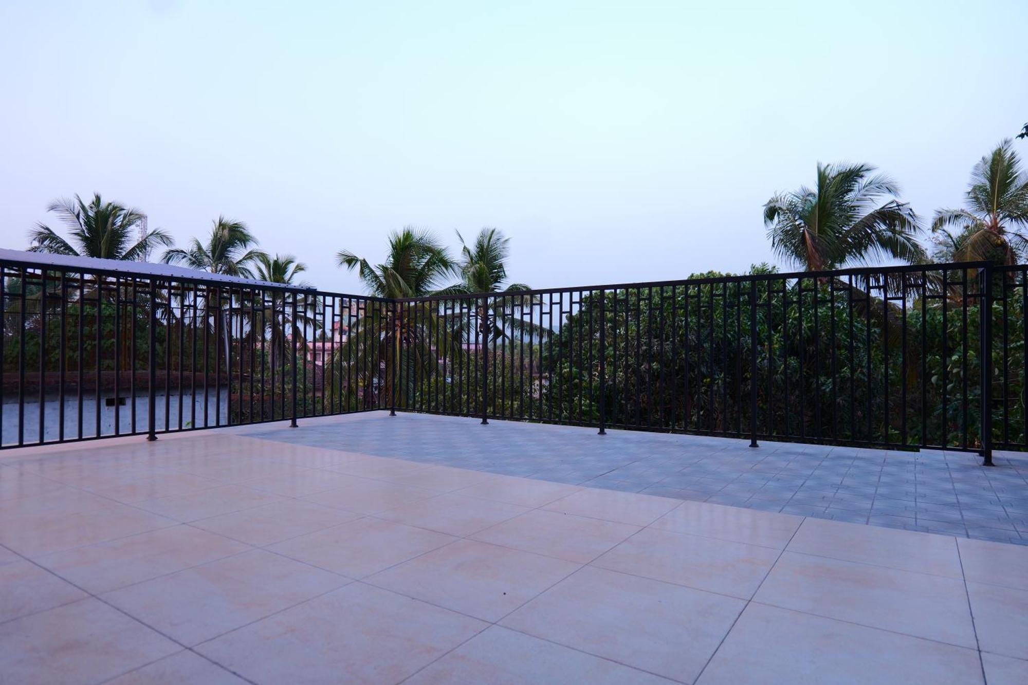 Hotel Classico International Kannangad Ngoại thất bức ảnh